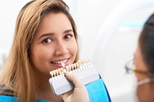 Porcelain veneers in Ontario
